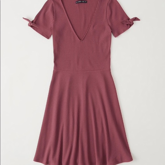 Abercrombie Tie-Sleeve Skater Dress - Picture 2 of 4